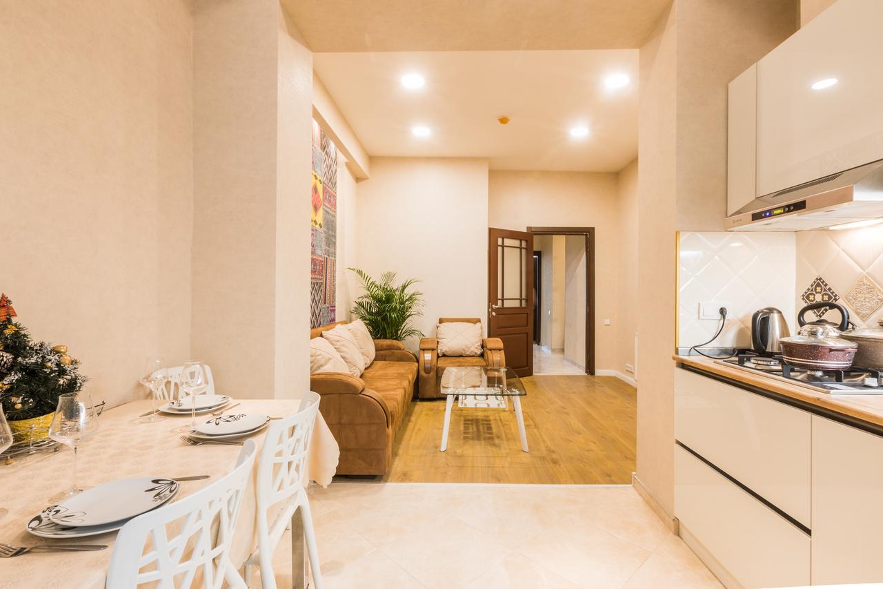 Sweet Home Apartment Tbilisi Luaran gambar